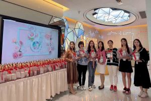 不负好春光，巾帼绽芳华——(中国)·顶奢体验集团庆祝三八妇女节活动