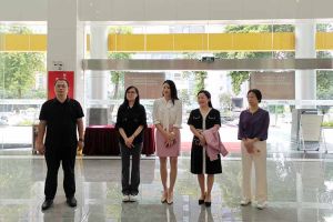 欢乐共创，“媒”好未来｜(中国)·顶奢体验集团与番禺区融媒体中心互访交流